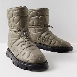 Free People  Ash Be Kind Puffer Boots (US 8 EU 39)